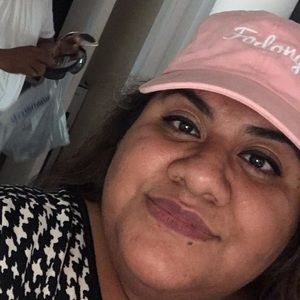 Meet your Posher, Ester